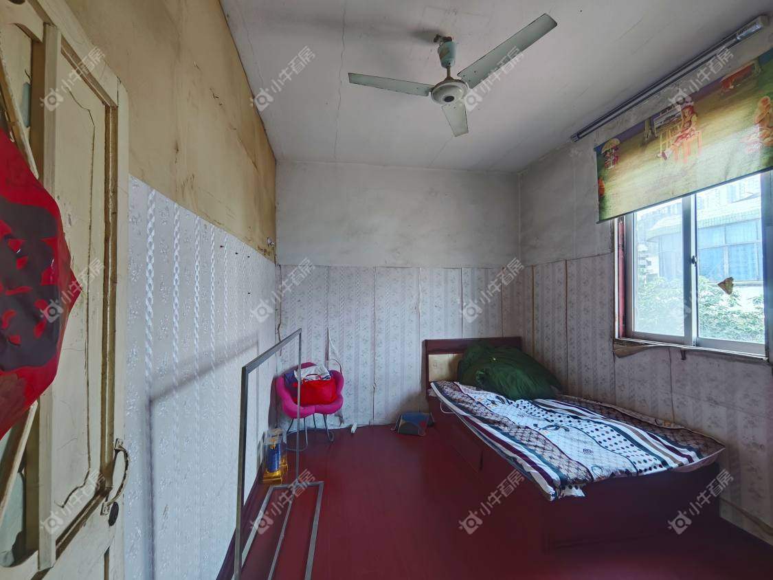 镇江华阳路在售二手房源室内图_小牛看房