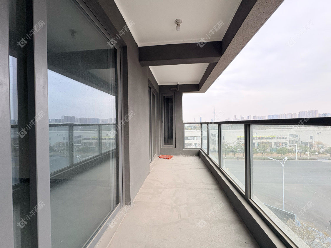 镇江金茂国际社区在售二手房源室内图_小牛看房