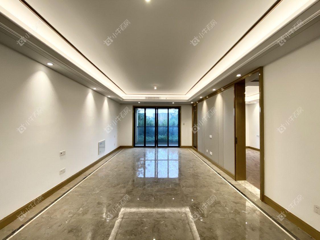 镇江红星天铂在售二手房源室内图_小牛看房