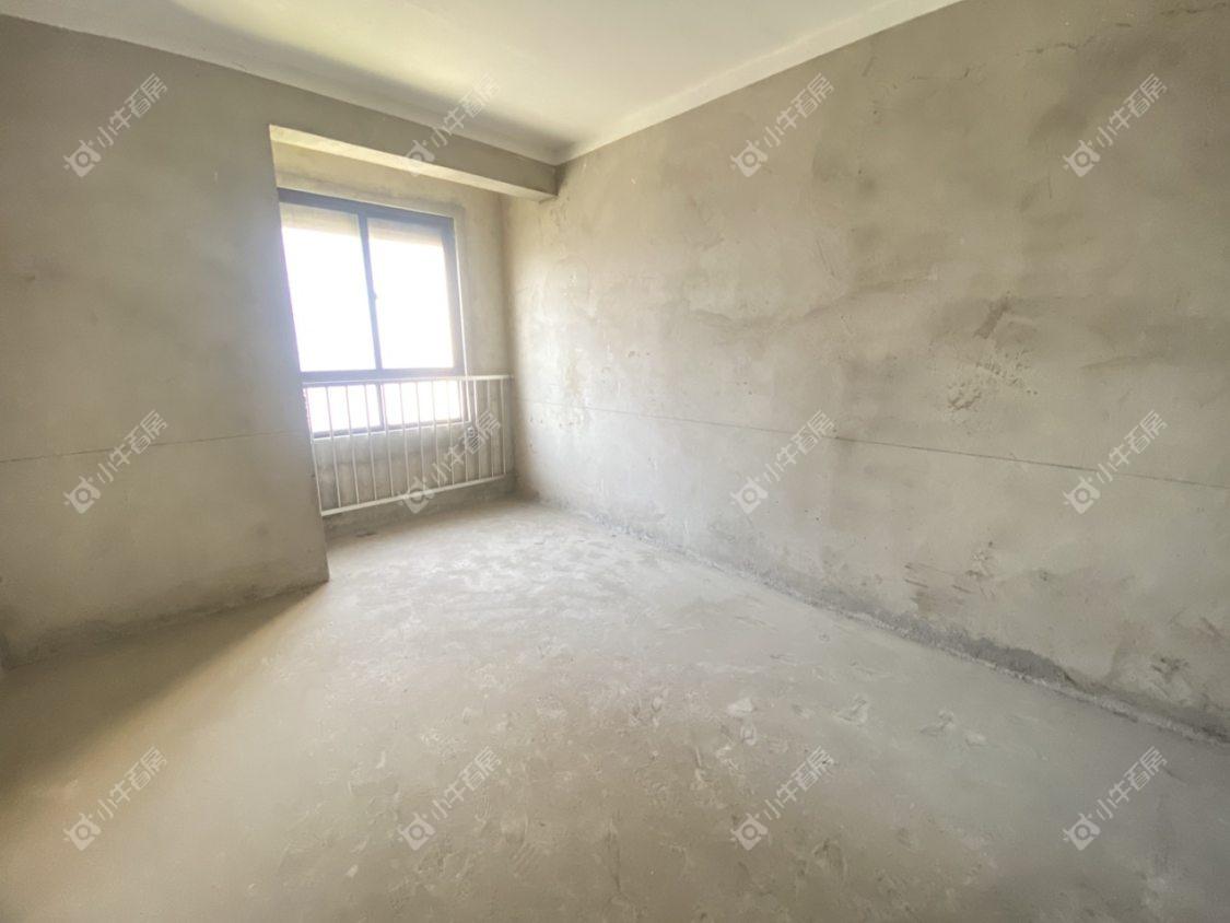 镇江昆仑华府在售二手房源室内图_小牛看房