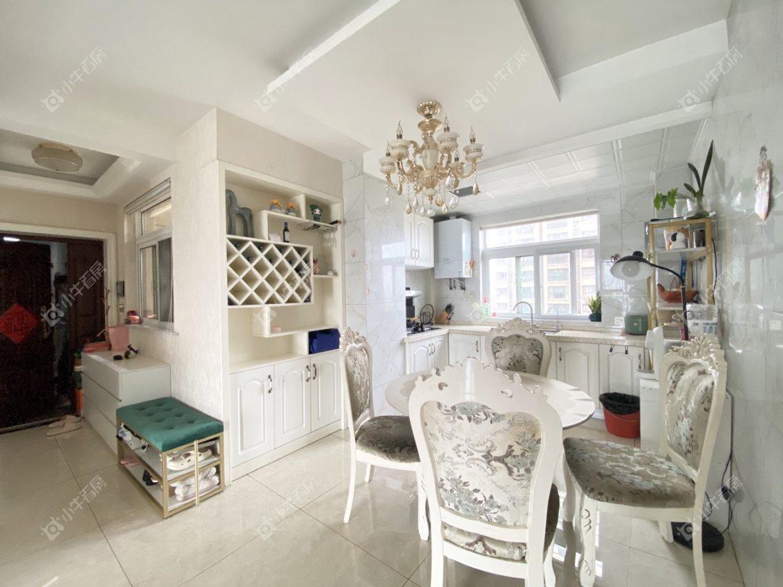 镇江美亚华悦在售二手房源室内图_小牛看房