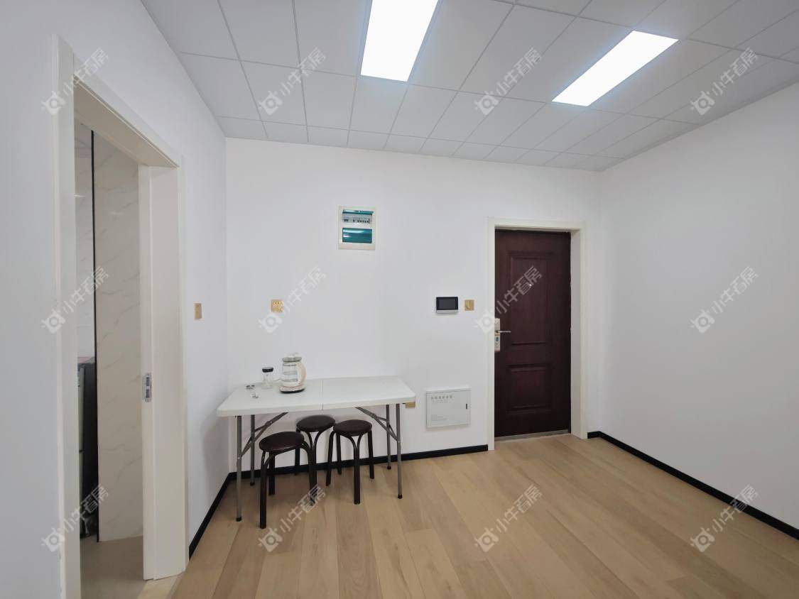 镇江粤港臻园在售二手房源室内图_小牛看房