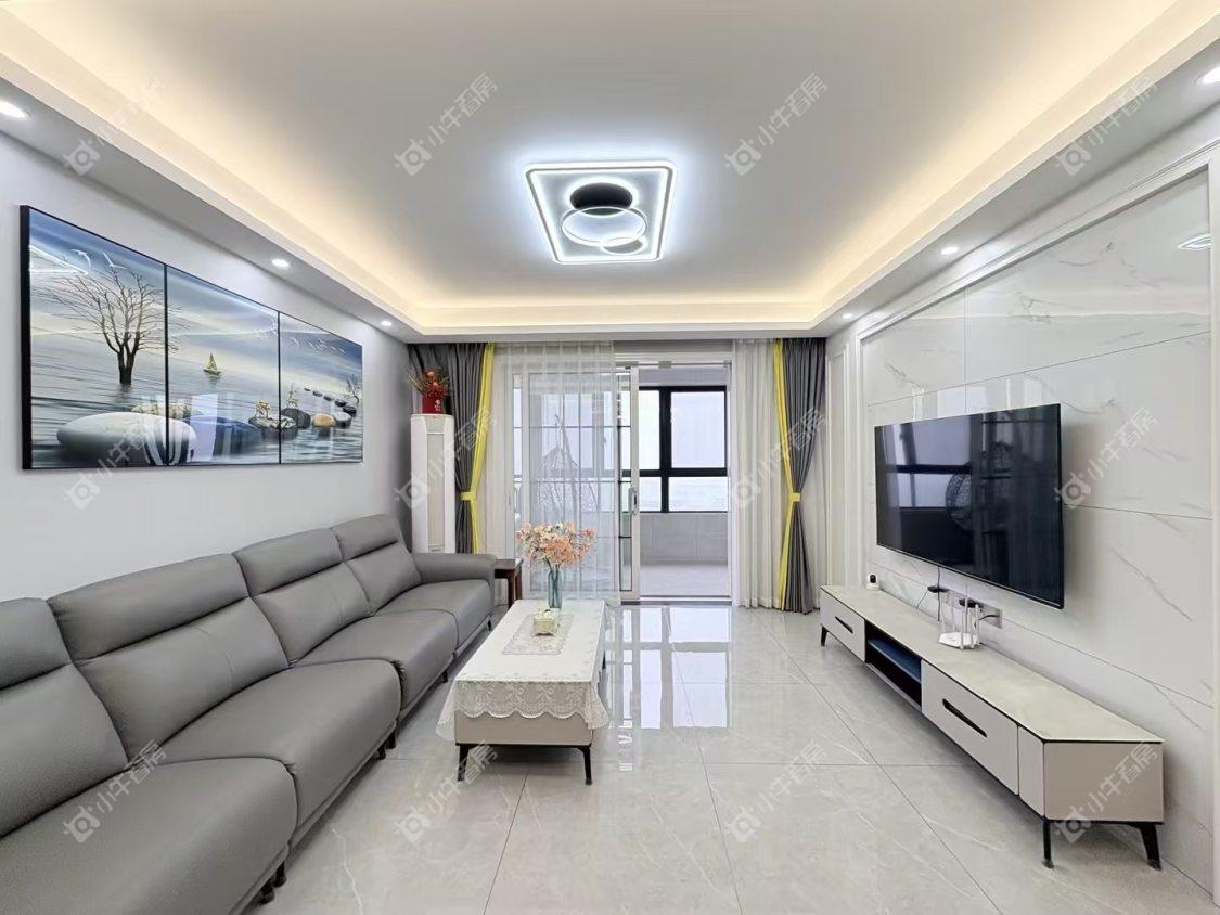 镇江凤凰郡在售二手房源室内图_小牛看房