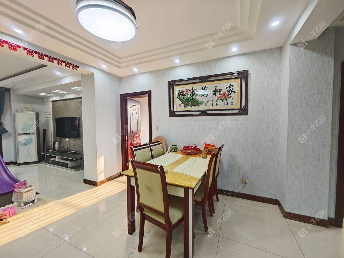 镇江欧洲城在售二手房源室内图_小牛看房