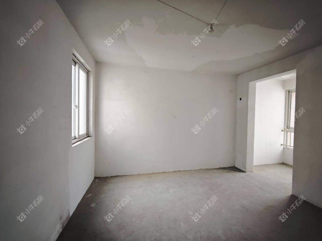 镇江东南新城在售二手房源室内图_小牛看房