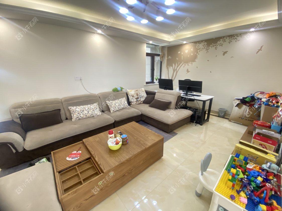 镇江滨河凤凰城在售二手房源室内图_小牛看房