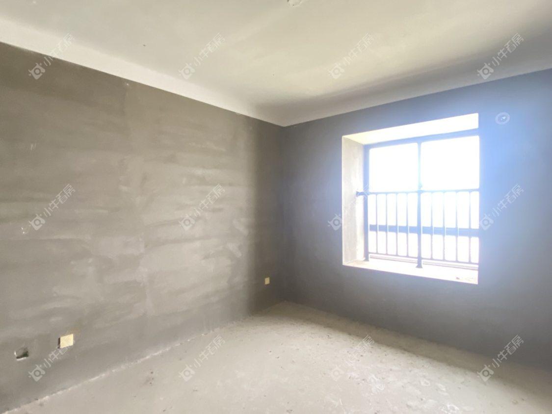 镇江荣城国际一期在售二手房源室内图_小牛看房