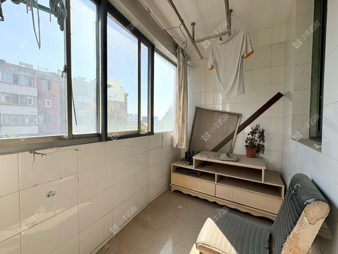 镇江玉乳泉小区在售二手房源室内图_小牛看房