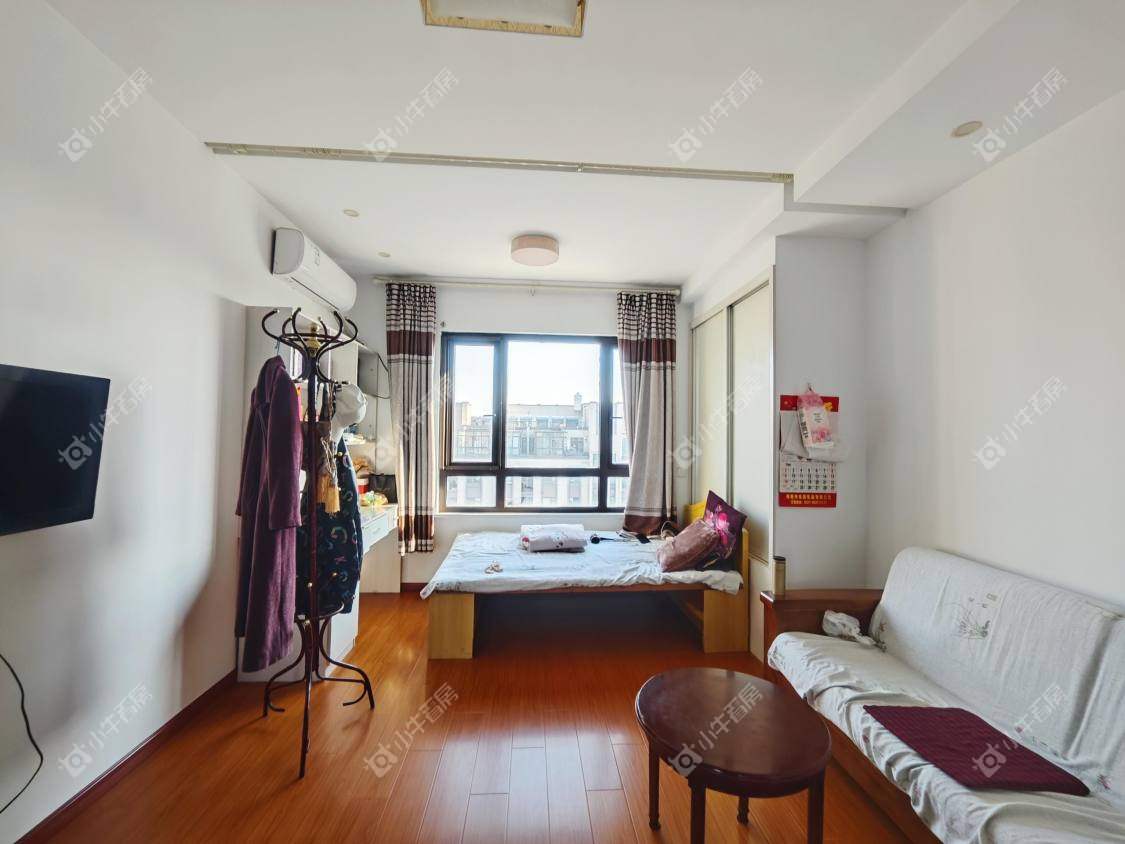 镇江滨河凤凰城在售二手房源室内图_小牛看房