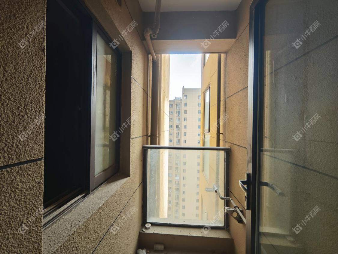 镇江汇金天地在售二手房源室内图_小牛看房