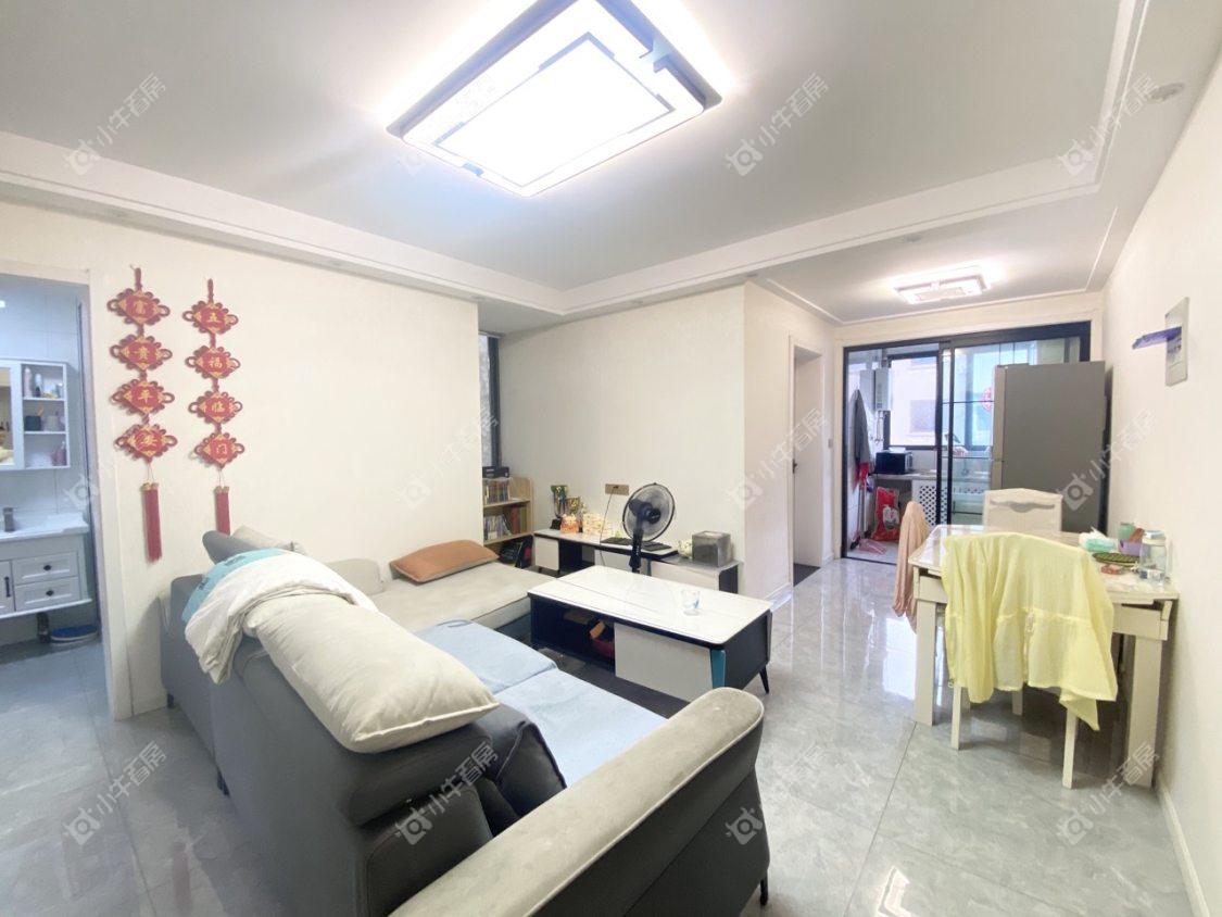 镇江龙凤新村在售二手房源室内图_小牛看房