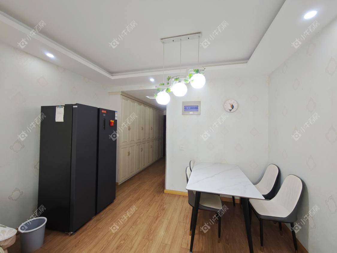 镇江华都锦城在售二手房源室内图_小牛看房