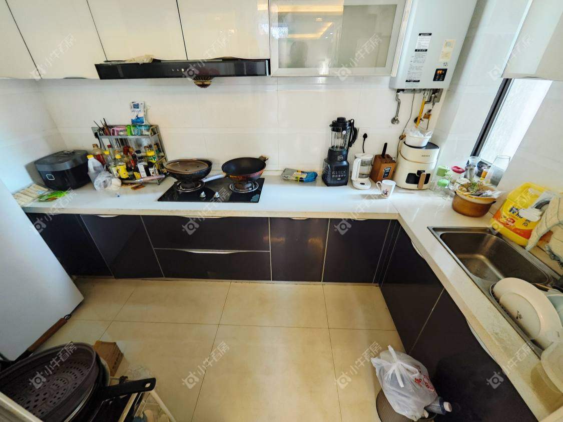 镇江凤美园在售二手房源室内图_小牛看房