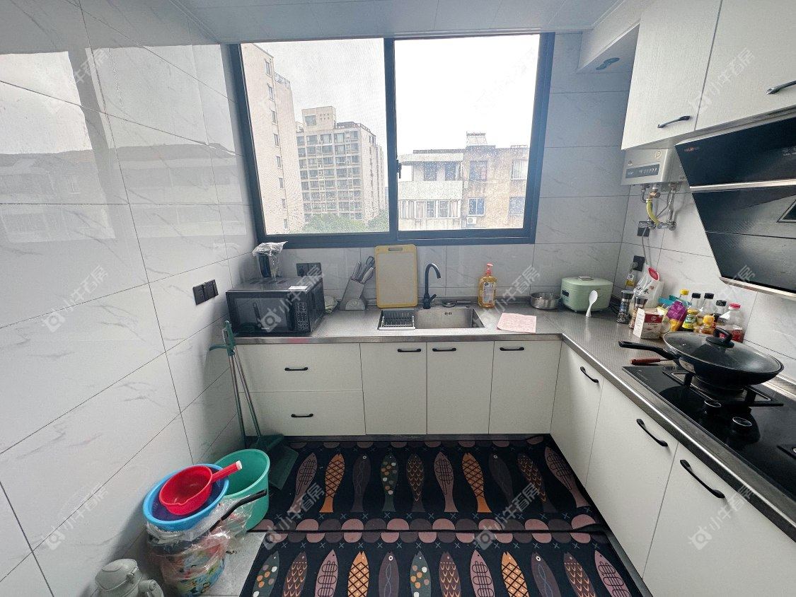 镇江凤凰新村在售二手房源室内图_小牛看房