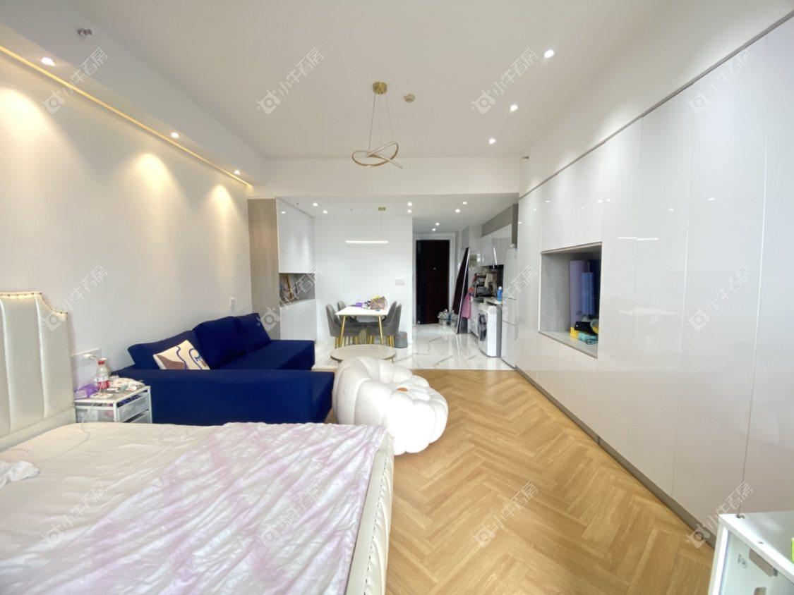 镇江华都锦城在售二手房源室内图_小牛看房