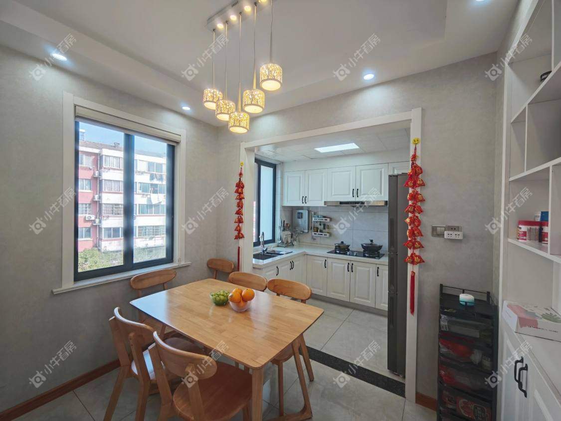 镇江阜阳新三村在售二手房源室内图_小牛看房