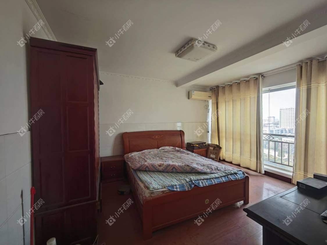 镇江凤翔花园在售二手房源室内图_小牛看房