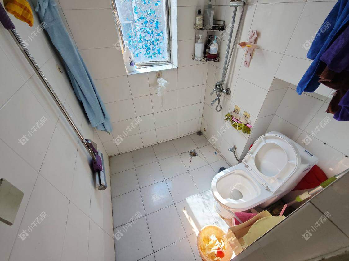 镇江玉泉小区在售二手房源室内图_小牛看房