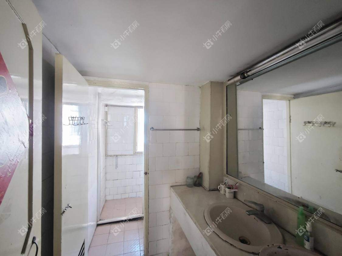 镇江凤凰新村在售二手房源室内图_小牛看房