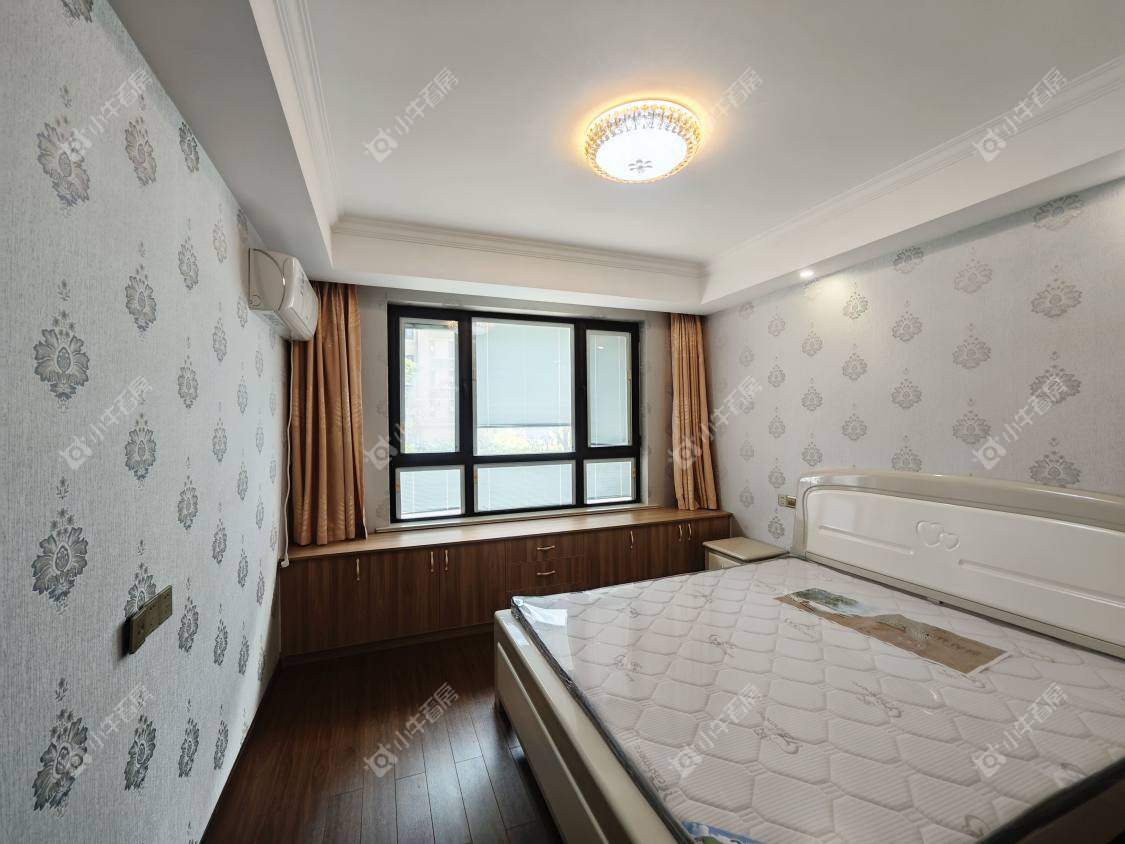 镇江凤凰郡在售二手房源室内图_小牛看房