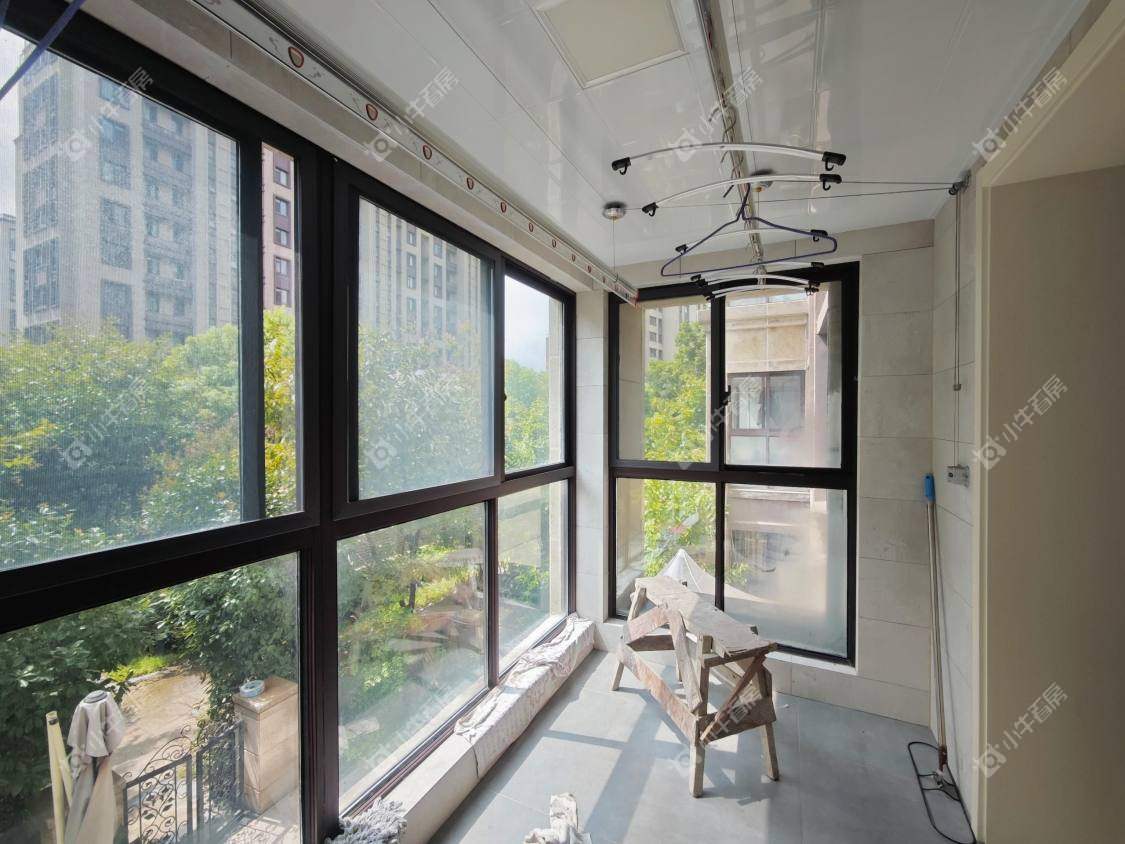 镇江滨河凤凰城在售二手房源室内图_小牛看房