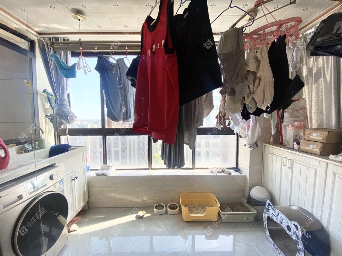 镇江滨河凤凰城在售二手房源室内图_小牛看房