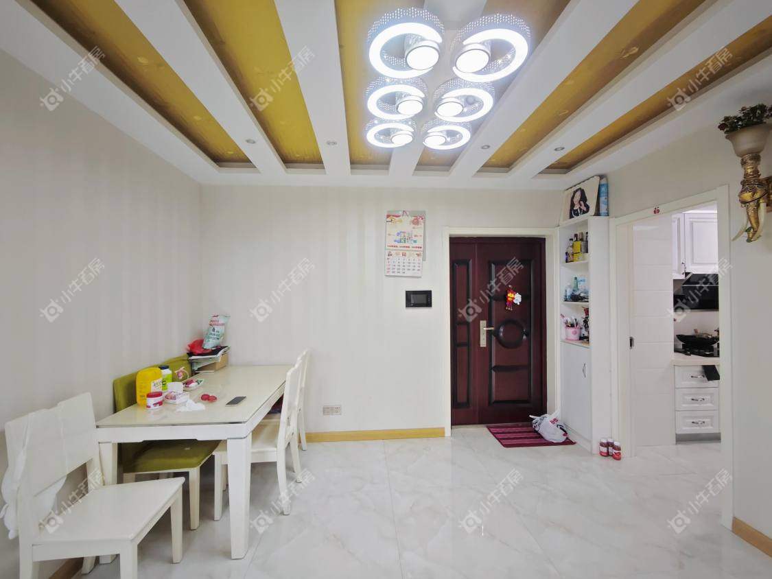 镇江美亚华悦在售二手房源室内图_小牛看房