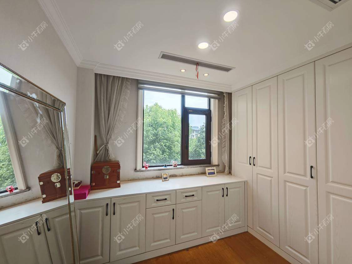 镇江丹凤国际在售二手房源室内图_小牛看房