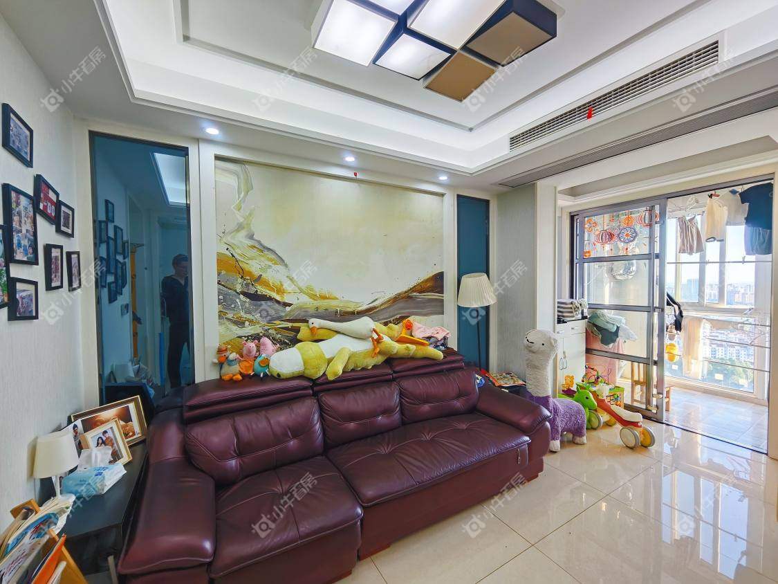 镇江南门花园在售二手房源室内图_小牛看房