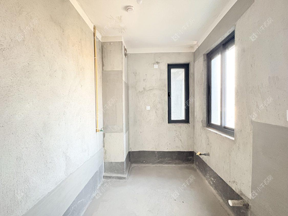 镇江融创华南映在售二手房源室内图_小牛看房