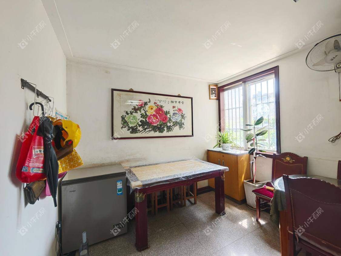 镇江华南新村在售二手房源室内图_小牛看房