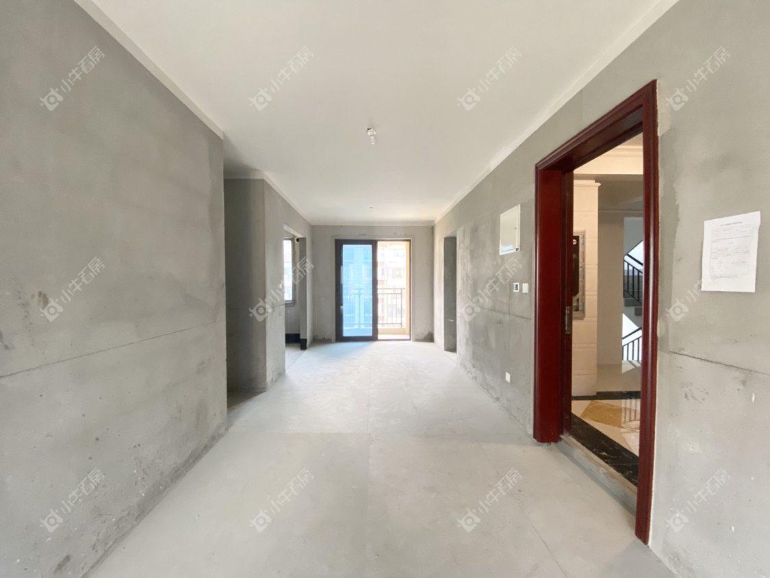 镇江碧桂园樾府在售二手房源室内图_小牛看房