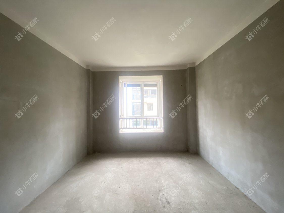 镇江和谐里在售二手房源室内图_小牛看房