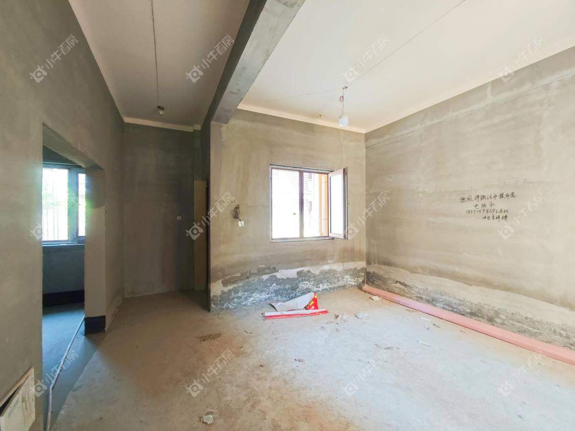 镇江凤凰郡在售二手房源室内图_小牛看房