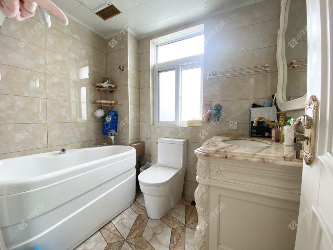 镇江美亚华悦在售二手房源室内图_小牛看房