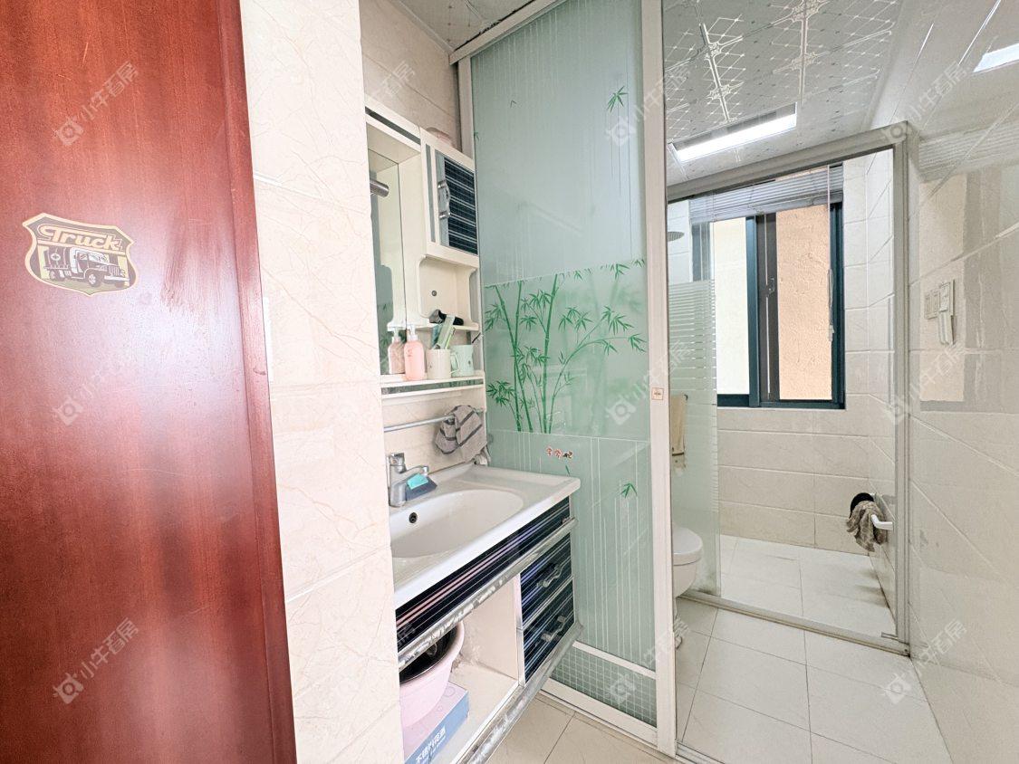 镇江东方盛世在售二手房源室内图_小牛看房