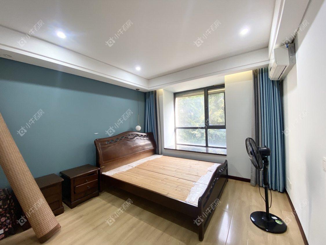 镇江凤凰国际在售二手房源室内图_小牛看房