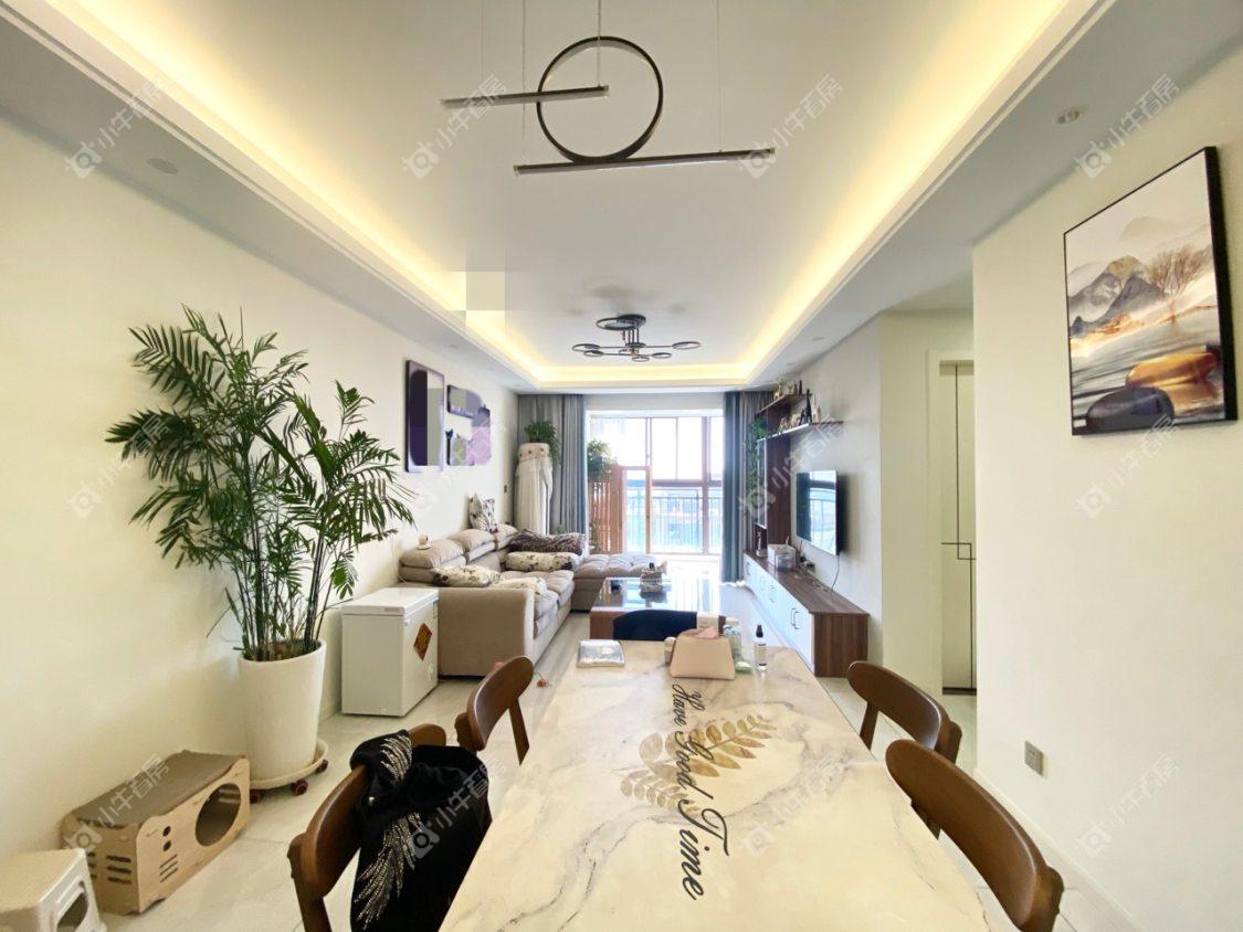 镇江碧桂园樾府在售二手房源室内图_小牛看房