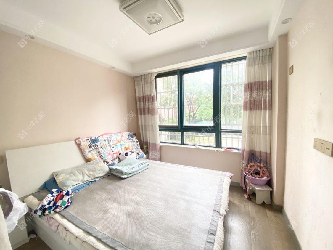 镇江欧洲城在售二手房源室内图_小牛看房