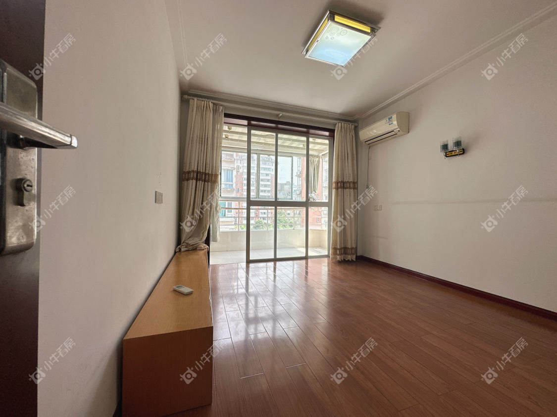 镇江凤翔花园在售二手房源室内图_小牛看房