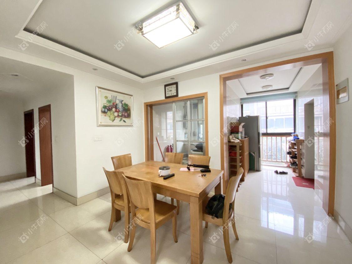 镇江世纪豪都在售二手房源室内图_小牛看房