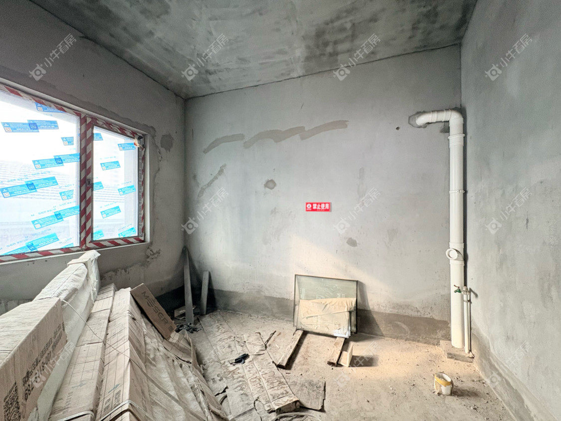 镇江白金瀚别墅在售二手房源室内图_小牛看房