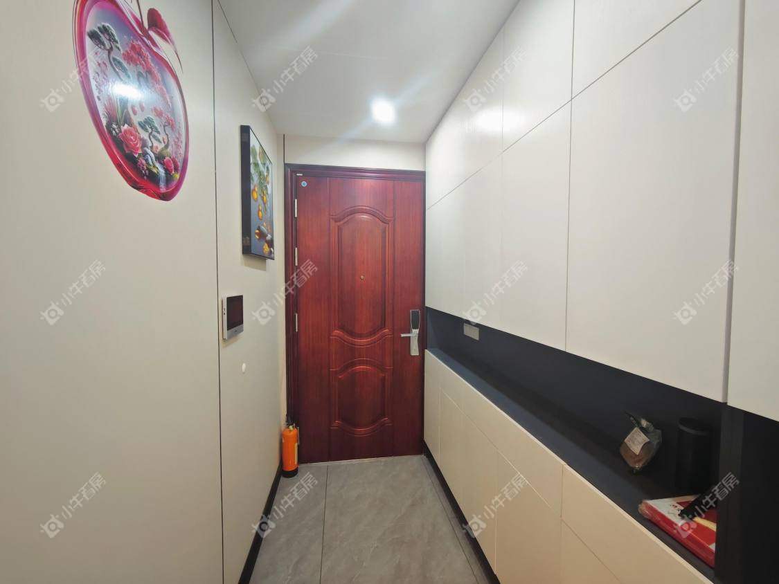 镇江碧桂园樾府在售二手房源室内图_小牛看房