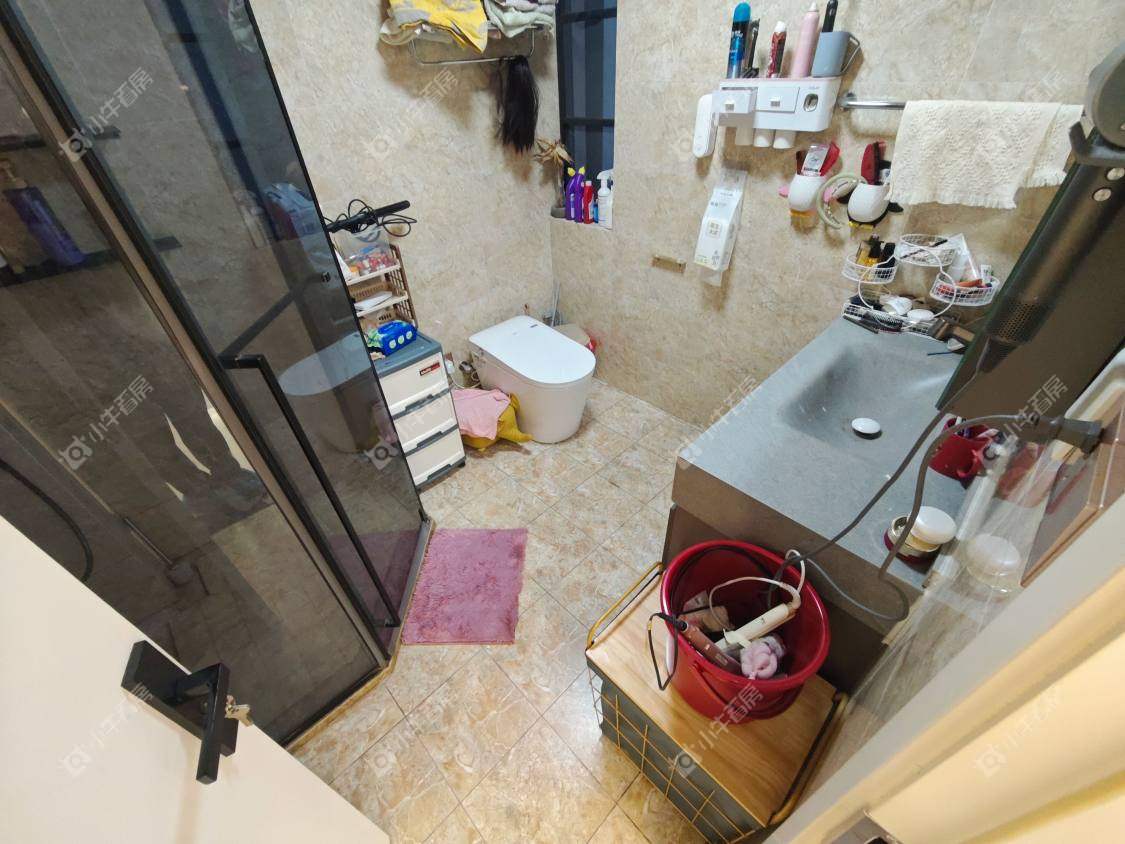 镇江滨河凤凰城在售二手房源室内图_小牛看房