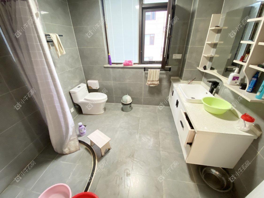 镇江凤凰郡在售二手房源室内图_小牛看房