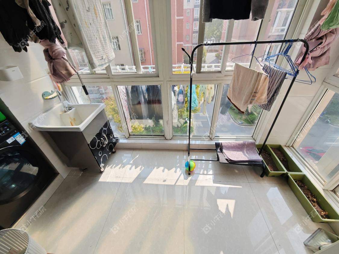 镇江凰嘉花苑在售二手房源室内图_小牛看房