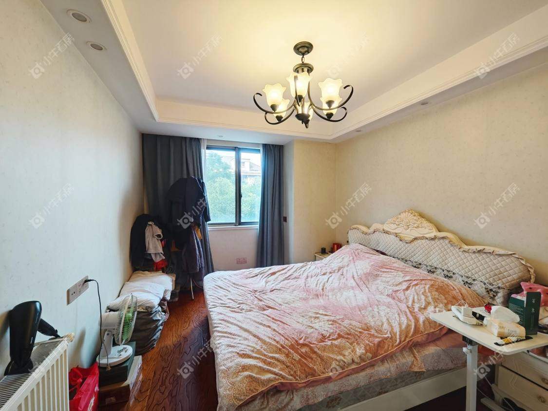 镇江世纪豪都在售二手房源室内图_小牛看房