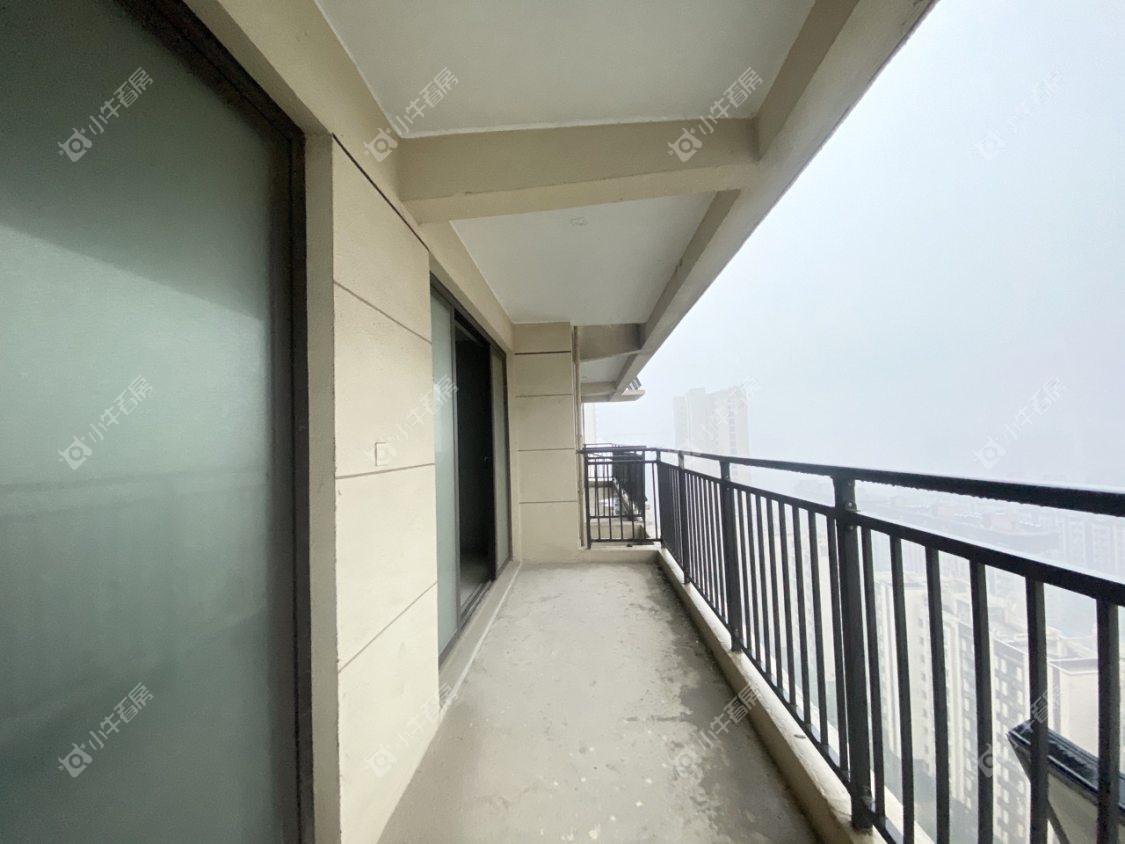 镇江凤熹台在售二手房源室内图_小牛看房