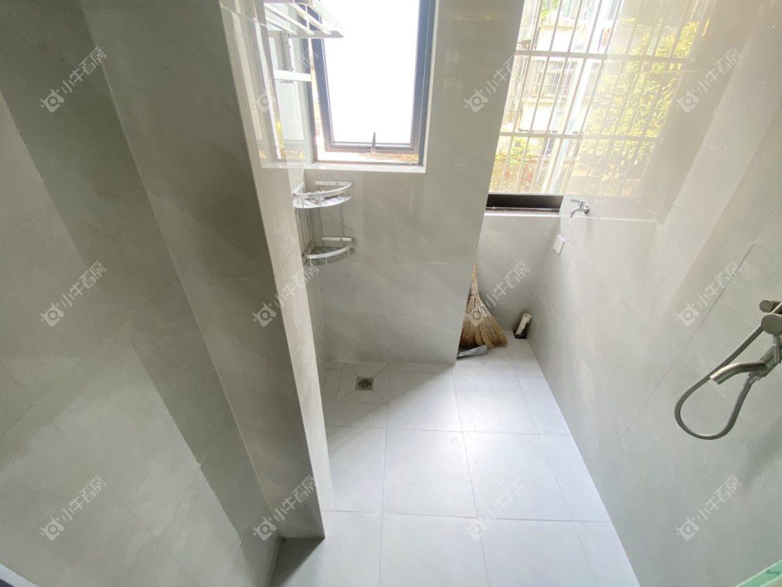 镇江凤凰新村在售二手房源室内图_小牛看房