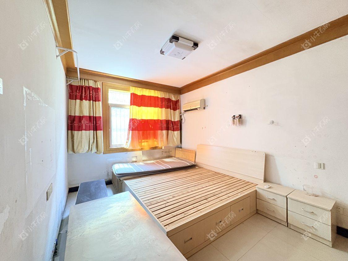 镇江龙凤新村在售二手房源室内图_小牛看房